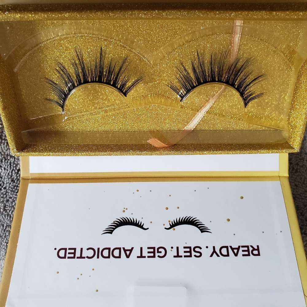 Eyelashes